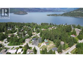 2902 Cedar Drive. Sorrento, British Columbia