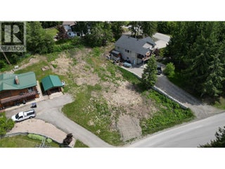 2902 Cedar Drive. Sorrento, British Columbia