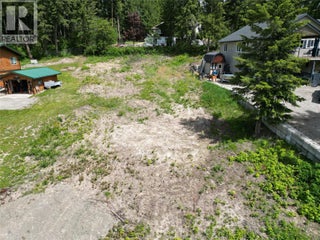 2902 Cedar Drive. Sorrento, British Columbia