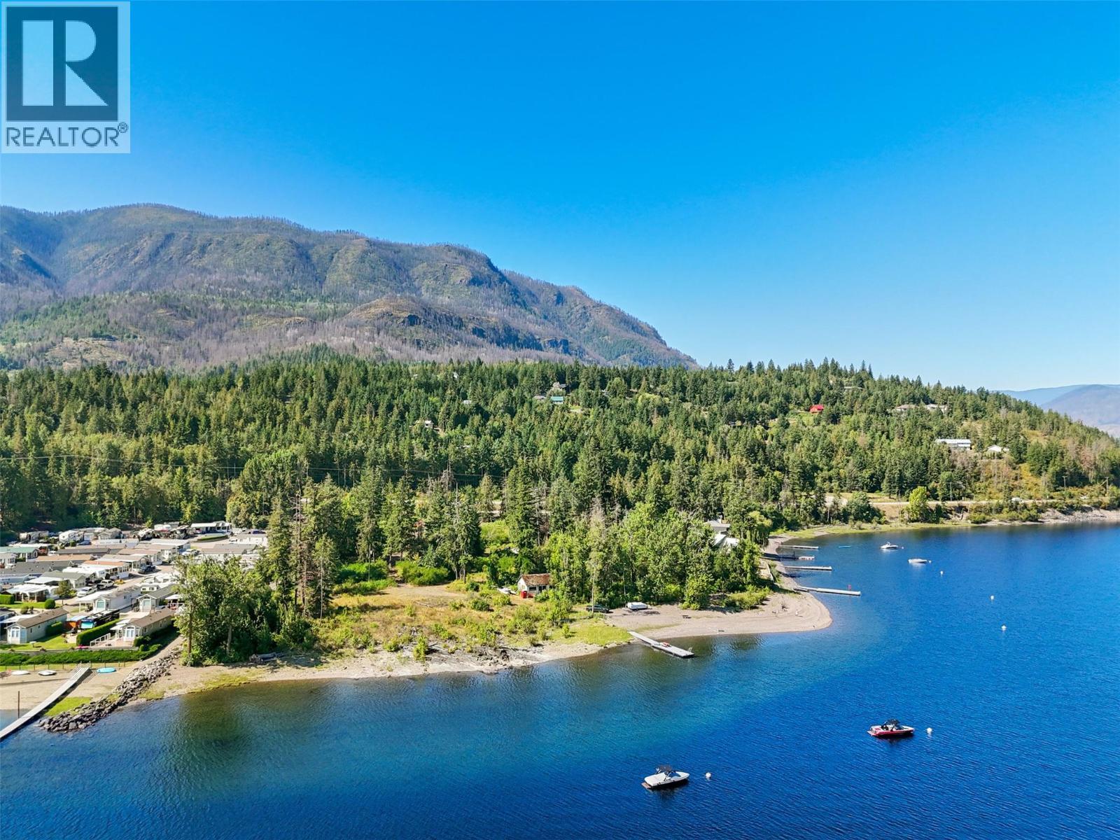 663 Waverly Park Frontage Road. Sorrento, British Columbia