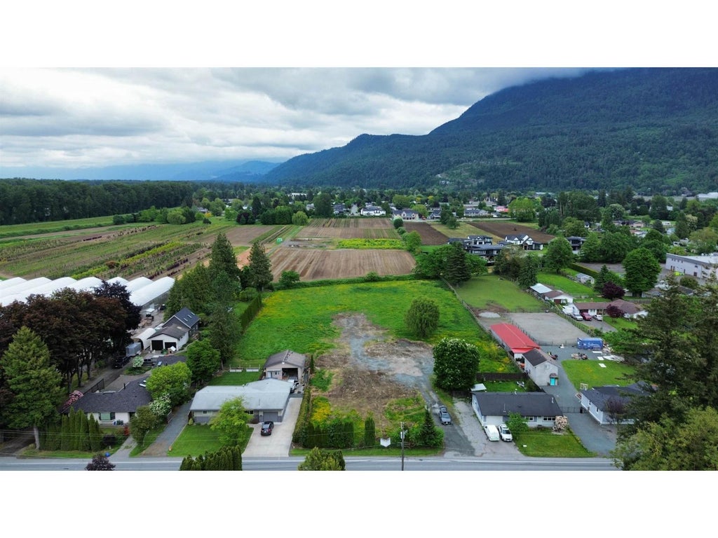 2 4524 No 3 Road|yarrow, Chilliwack