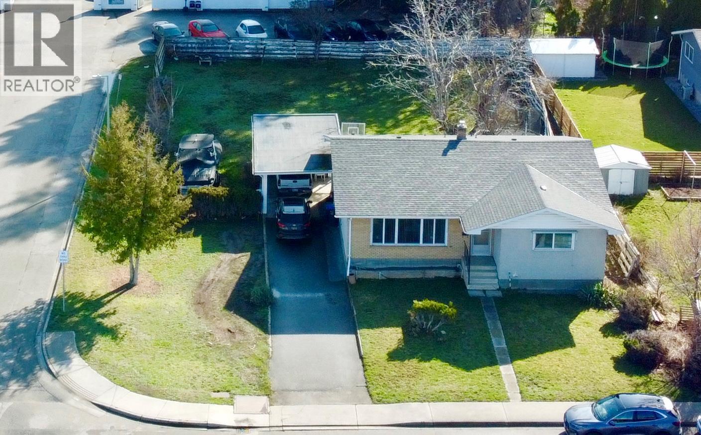 1481 Richmond Street. Kelowna, British Columbia