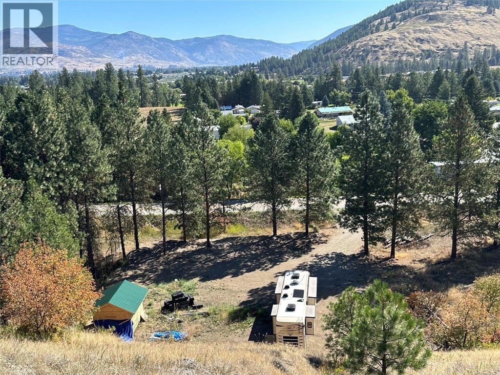 5115 41 Highway, Grand Forks