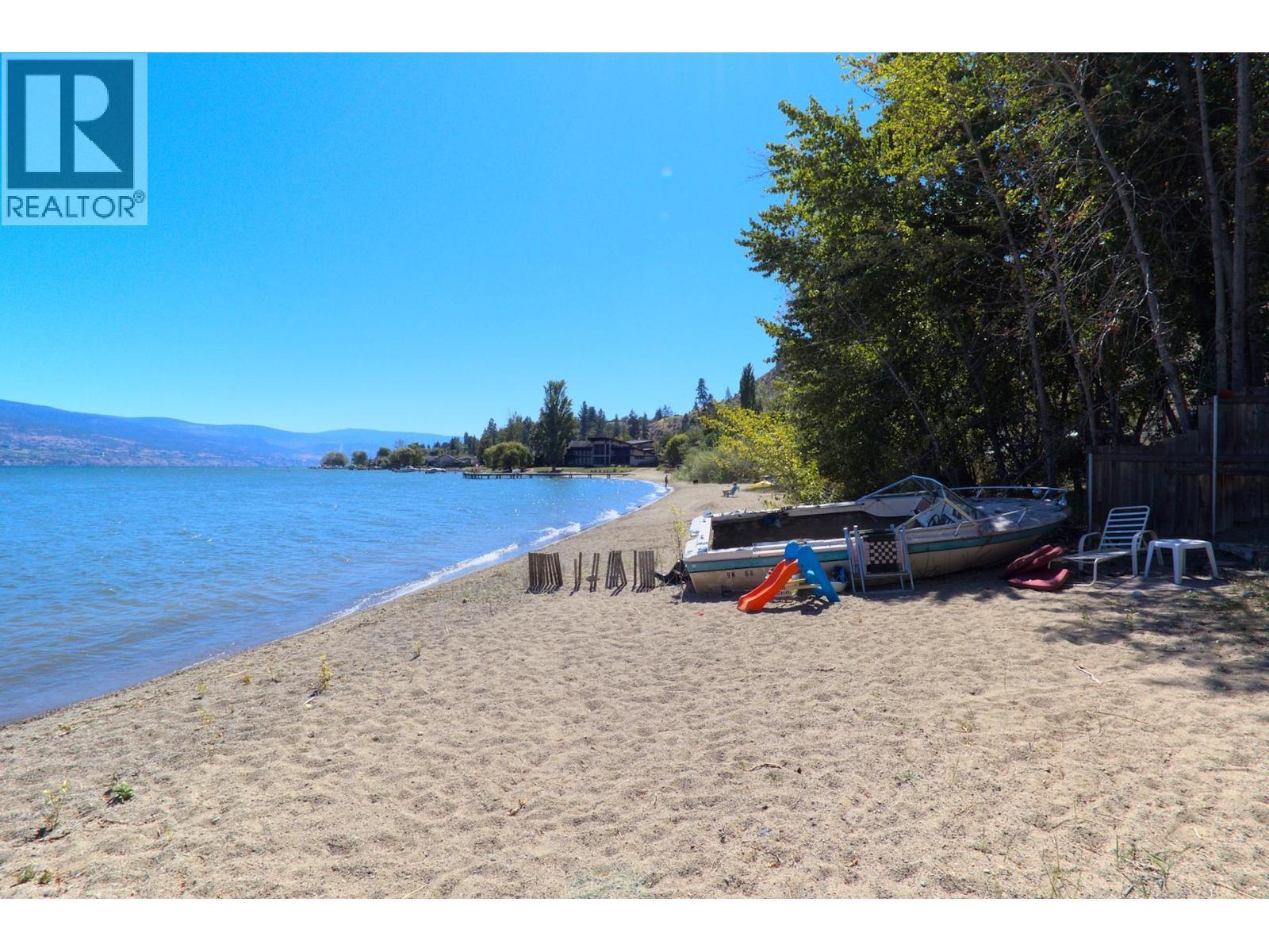 17001 Lakeshore Drive N. Summerland, British Columbia