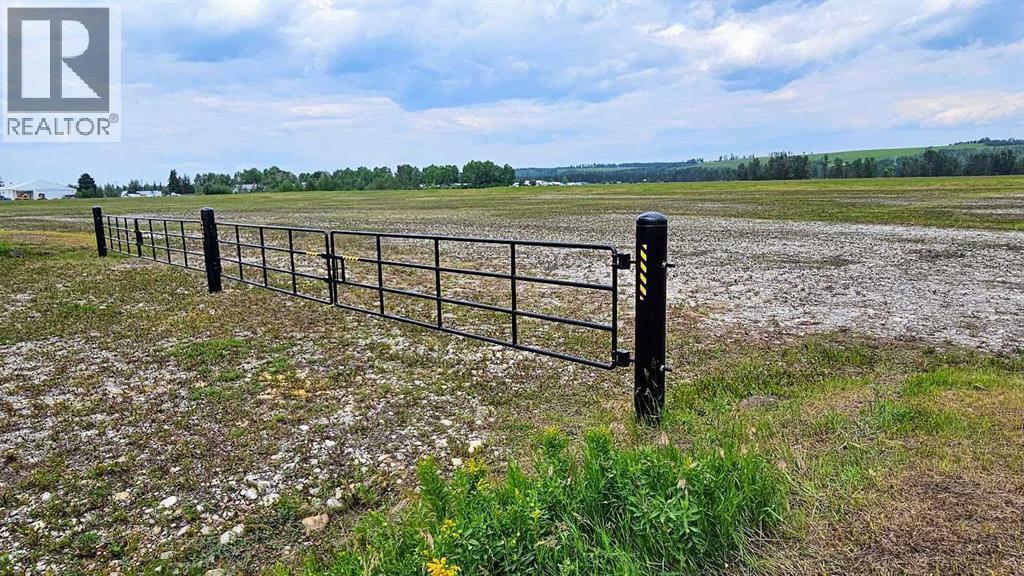 1200 Highway 584, Sundre