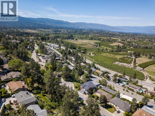 952 Ackerman Court. Kelowna, British Columbia