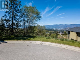 952 Ackerman Court. Kelowna, British Columbia