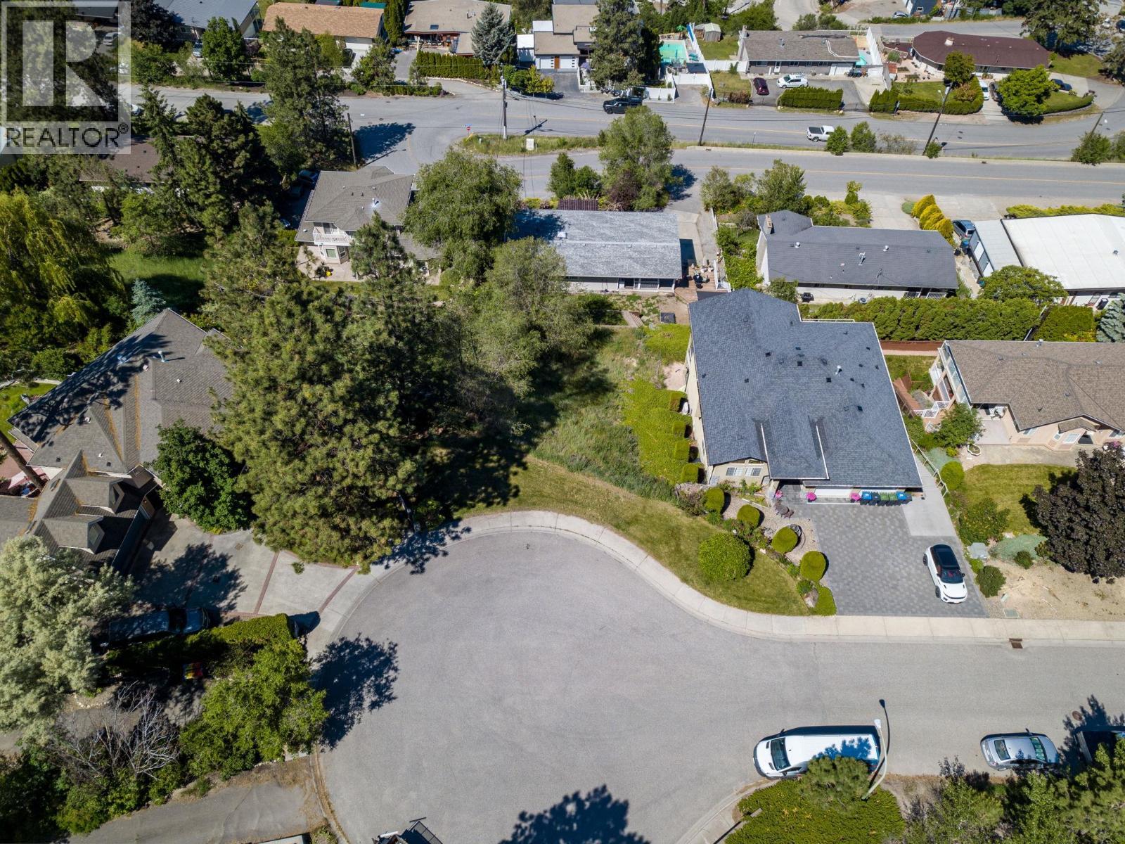 952 Ackerman Court. Kelowna, British Columbia
