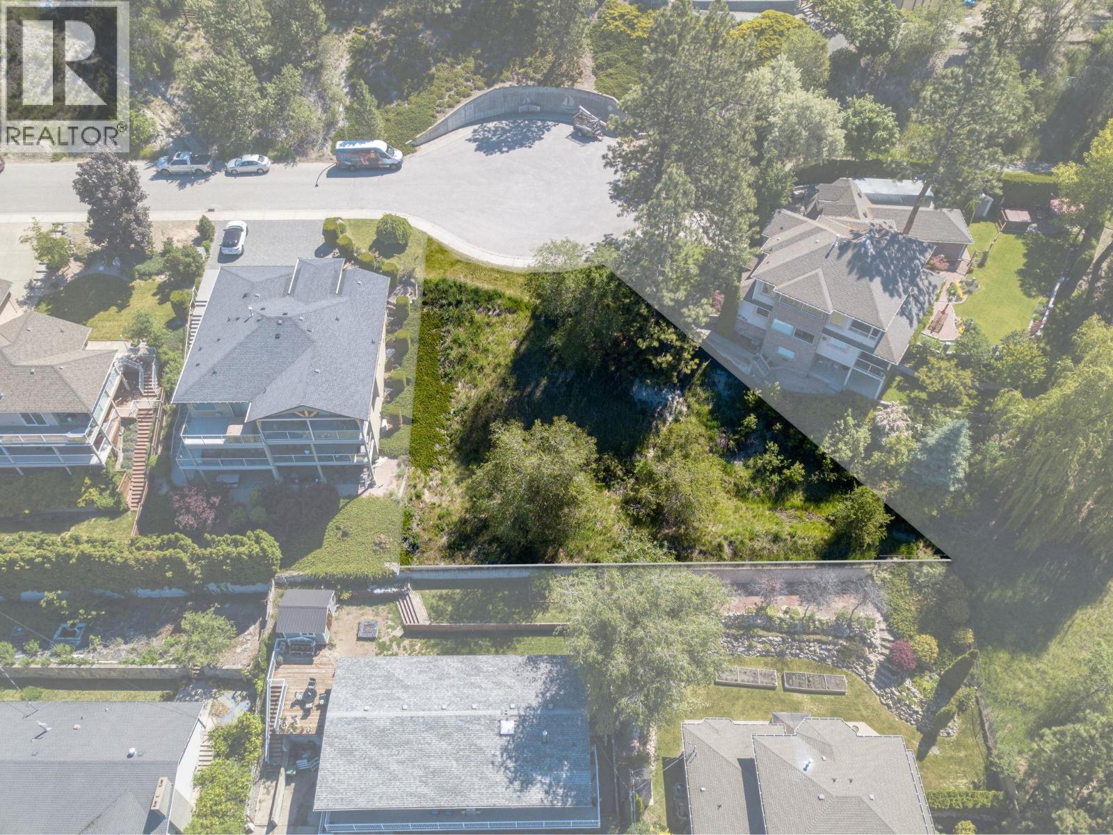 952 Ackerman Court. Kelowna, British Columbia