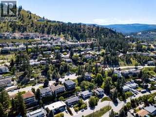 952 Ackerman Court. Kelowna, British Columbia