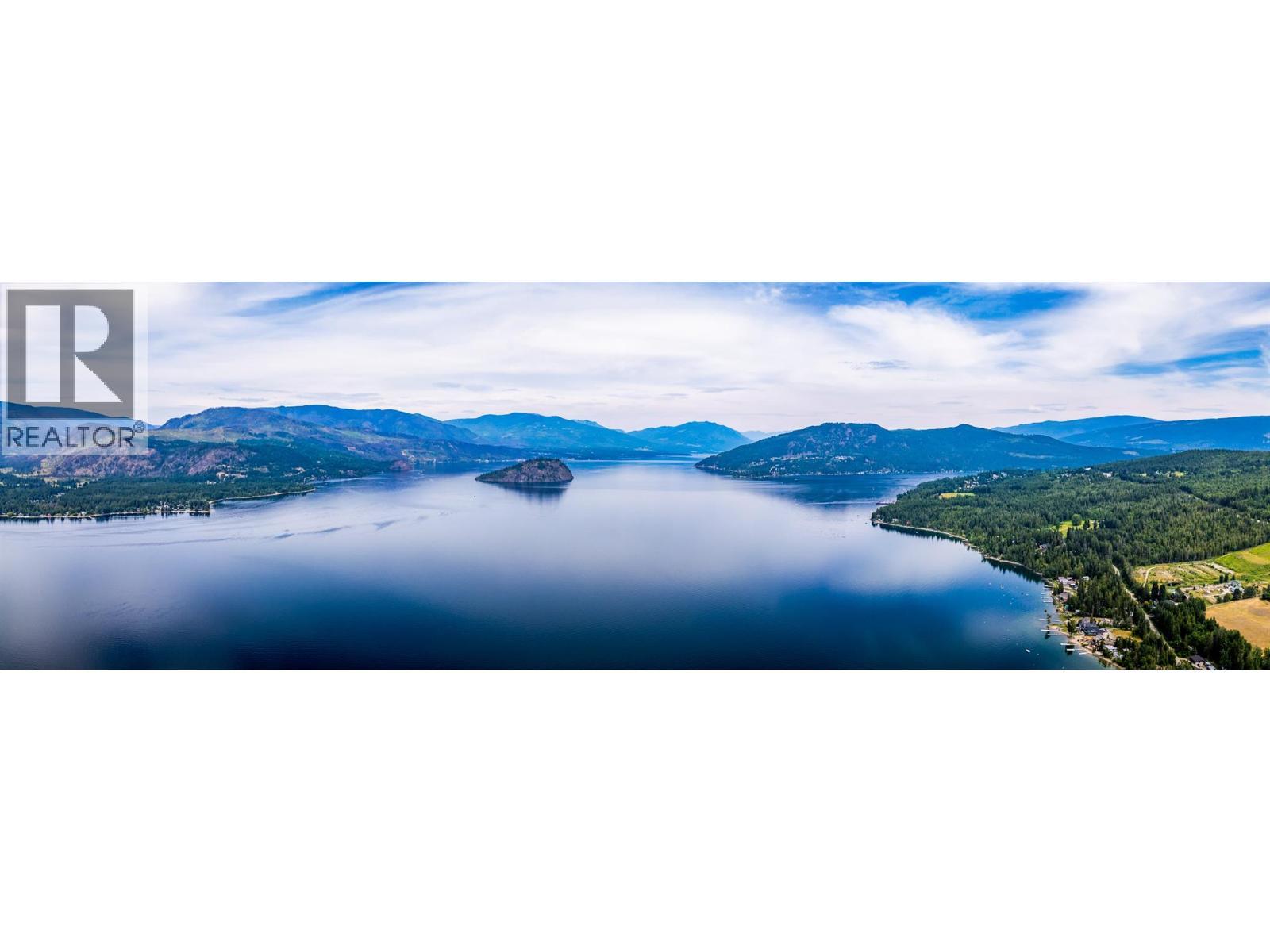 1720 Blind Bay Road. Sorrento, British Columbia