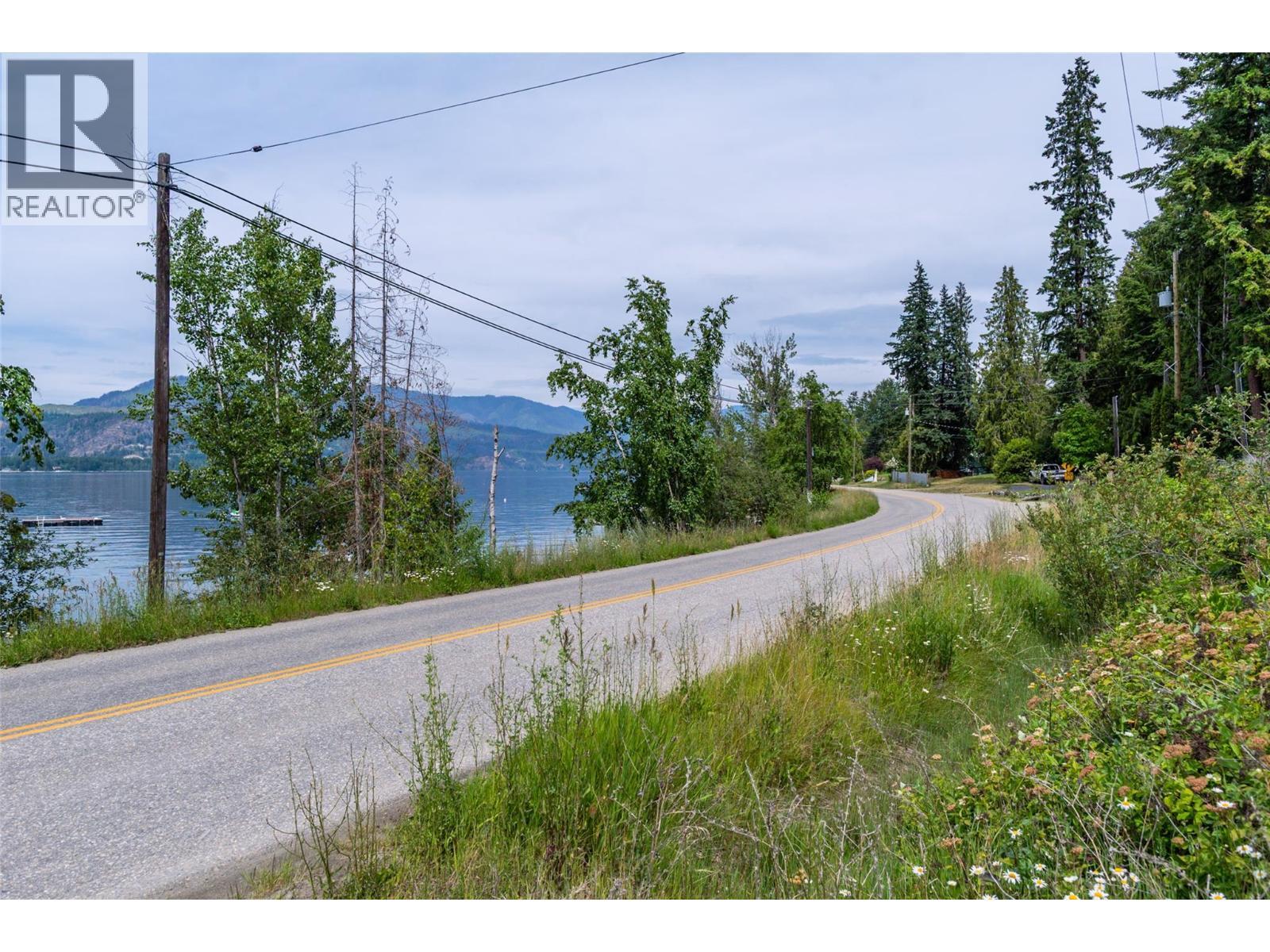 1720 Blind Bay Road. Sorrento, British Columbia