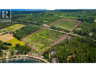 1720 Blind Bay Road. Sorrento, British Columbia