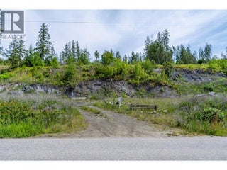 1720 Blind Bay Road. Sorrento, British Columbia