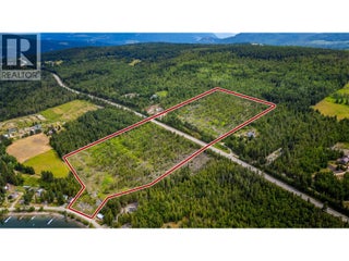 1720 Blind Bay Road. Sorrento, British Columbia