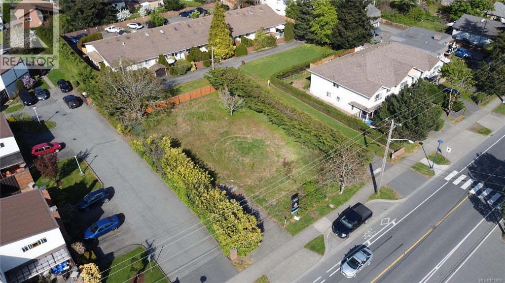 976 Dunford Avenue, Langford