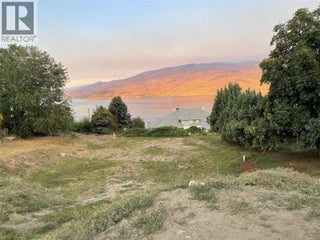 4673 Princeton Avenue. Peachland, British Columbia