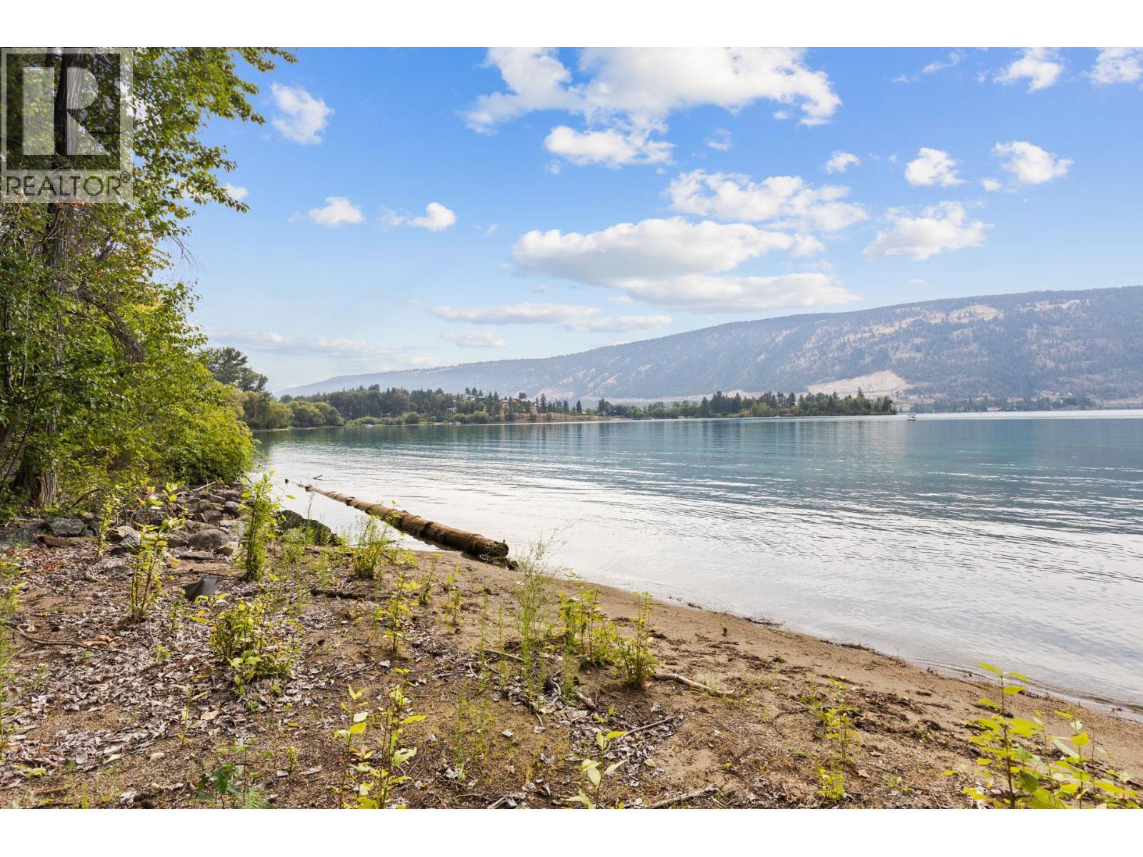 15799 Sawmill Road. Lake Country, British Columbia