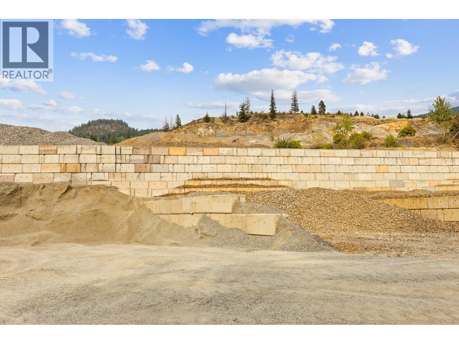 15799 Sawmill Road. Lake Country, British Columbia