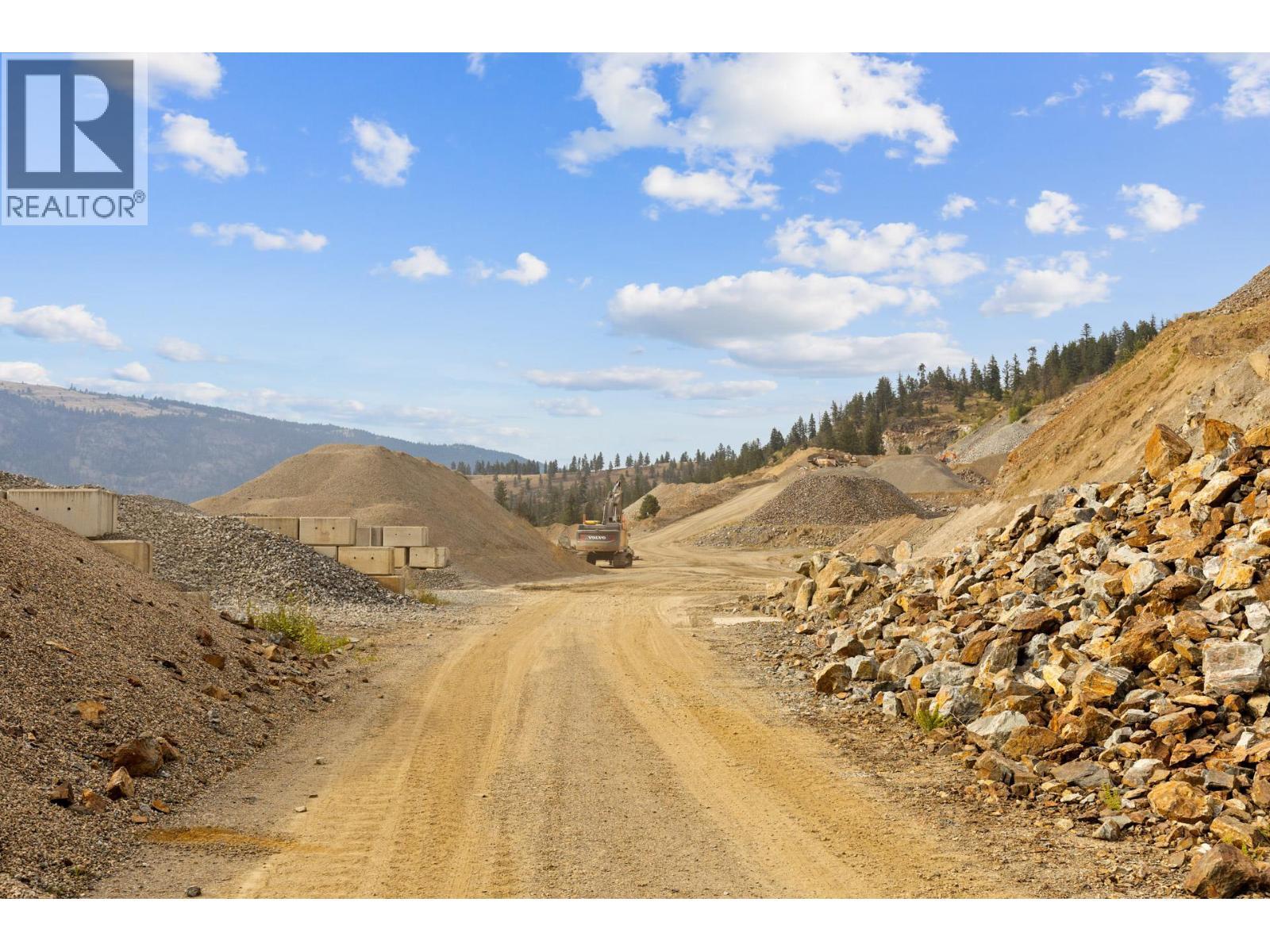 15799 Sawmill Road. Lake Country, British Columbia