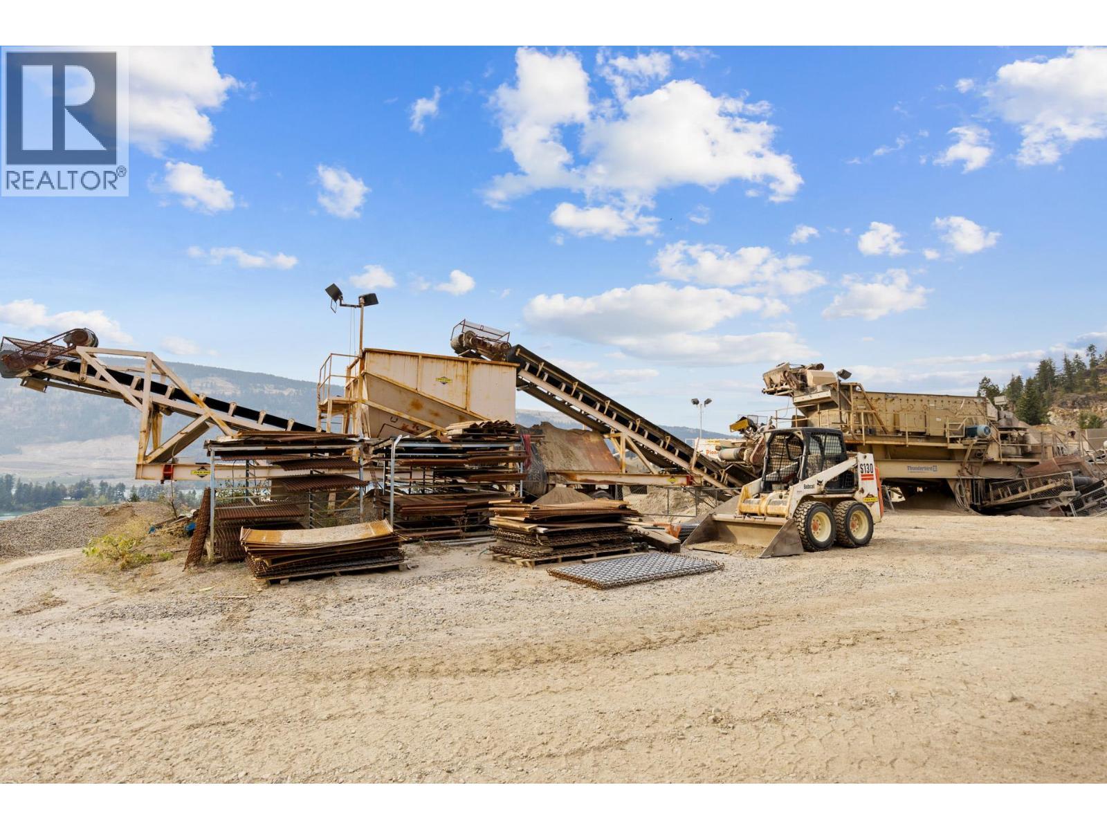 15799 Sawmill Road. Lake Country, British Columbia