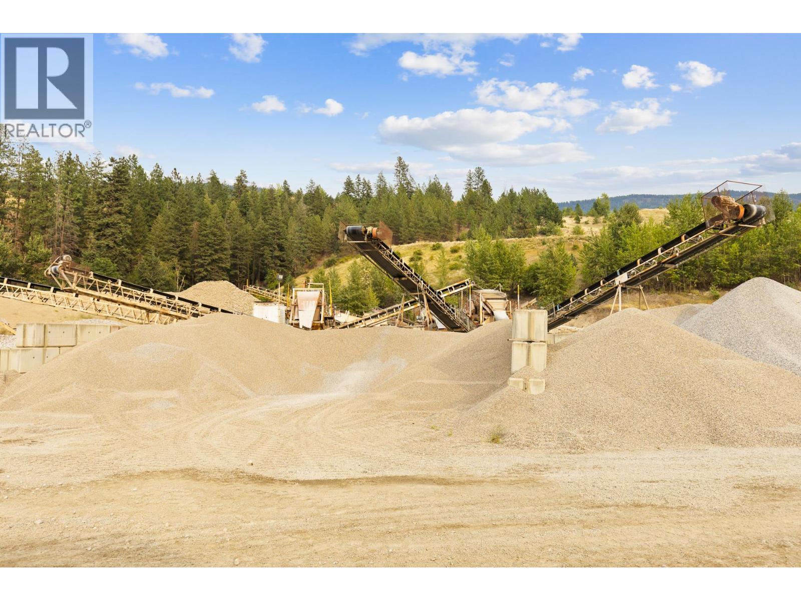 15799 Sawmill Road. Lake Country, British Columbia