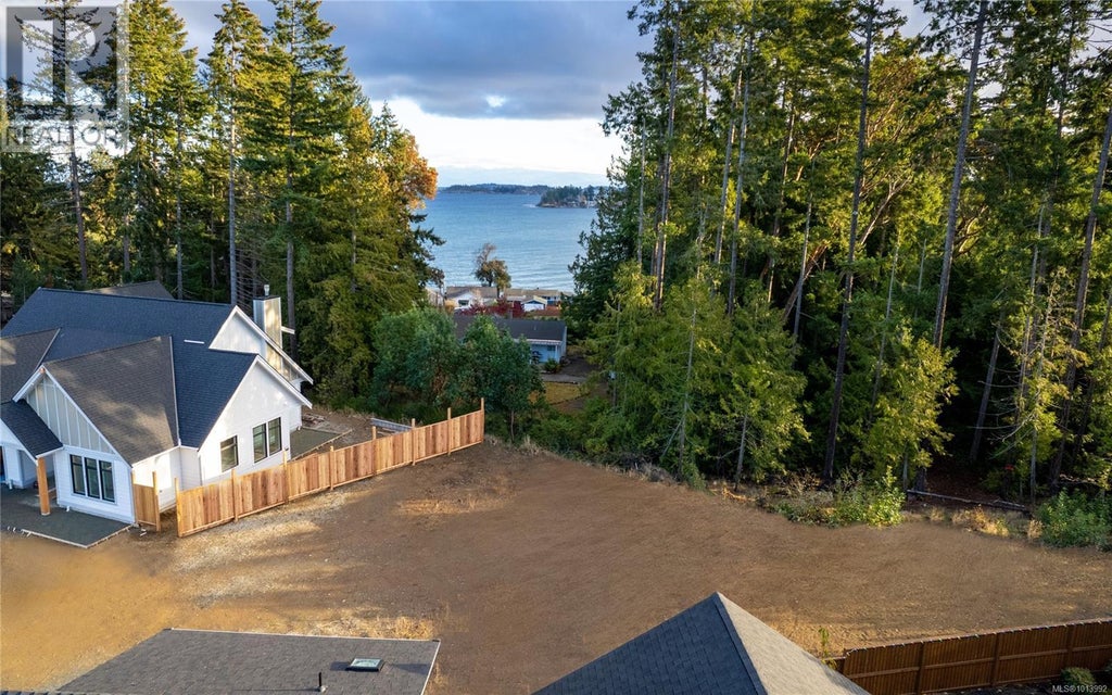 1362 Parkhurst Place, Parksville