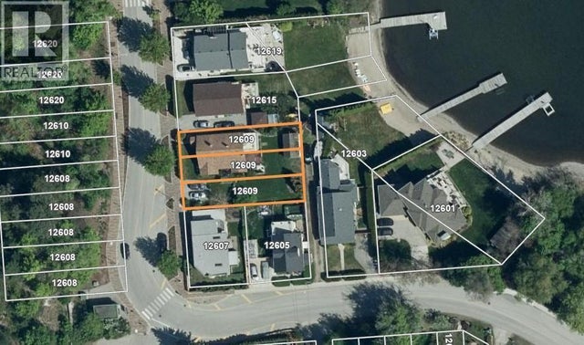12609 Lakeshore Drive S, Summerland