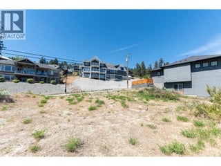 6473 Renfrew Road. Peachland, British Columbia