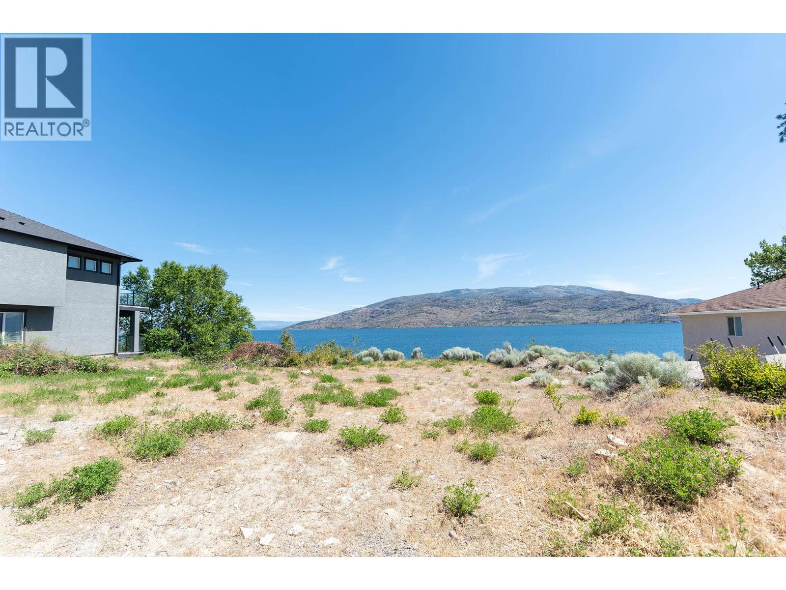6473 Renfrew Road. Peachland, British Columbia