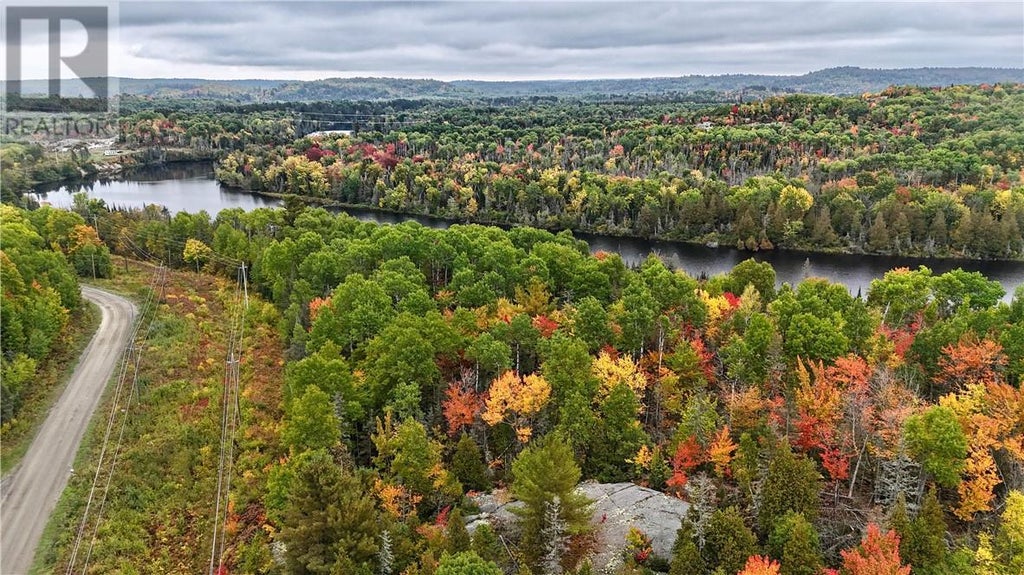 385 High Falls Road, Greater Sudbury