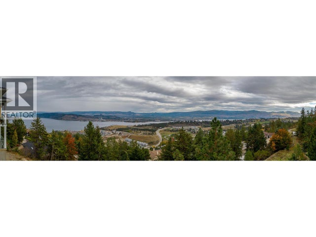 898 Lloyd Jones Drive, West Kelowna