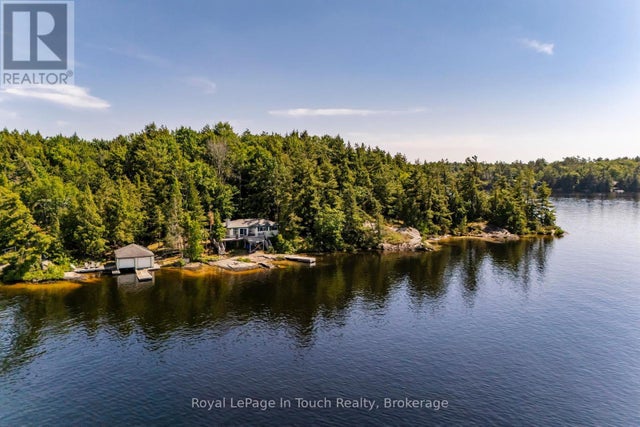 2 Is 270 Six Mile Lake Island, Georgian Bay (baxter)