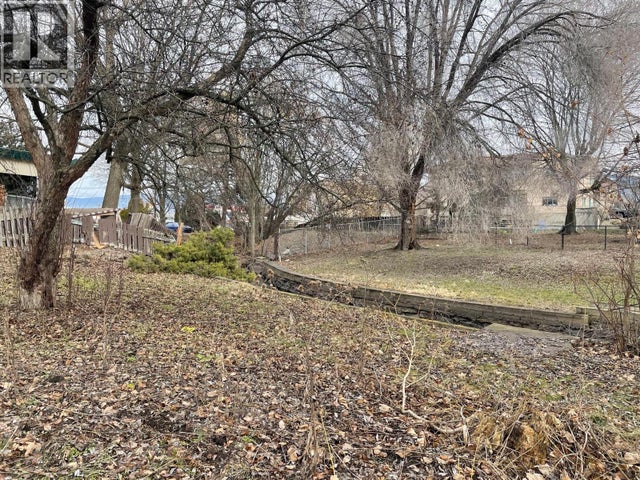 2404 34 Street, Vernon