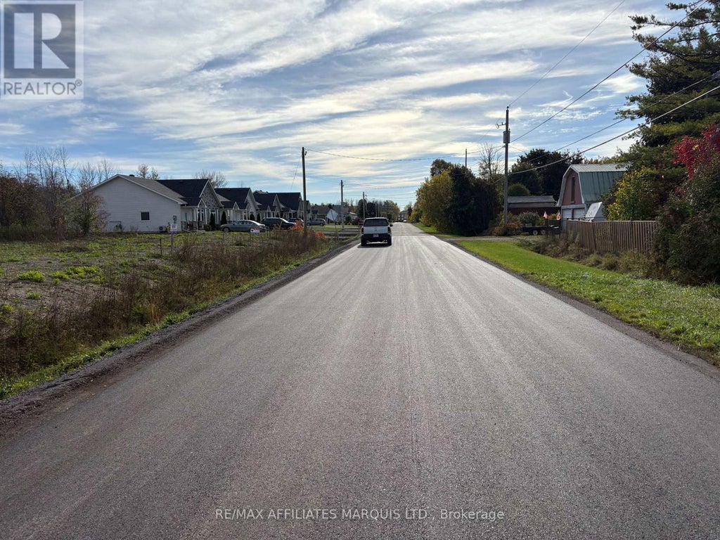 5361 Woodland Drive N, South Stormont