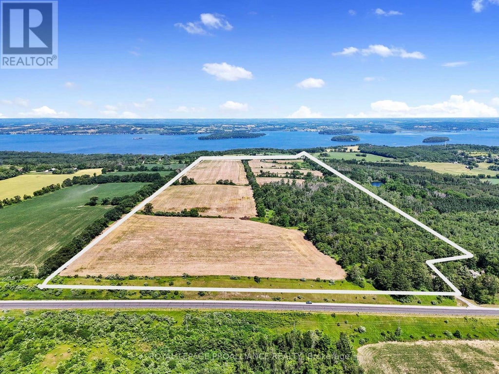 8383 Lander Road, Hamilton Township