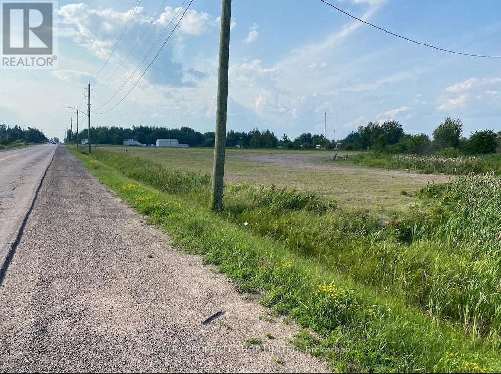 299 Boundary Road E, Pembroke