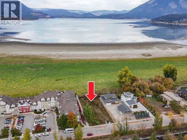 721 Harbourfront Drive Ne, Salmon Arm