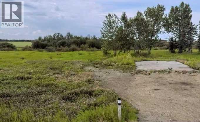 . 100 Street, Valhalla Centre