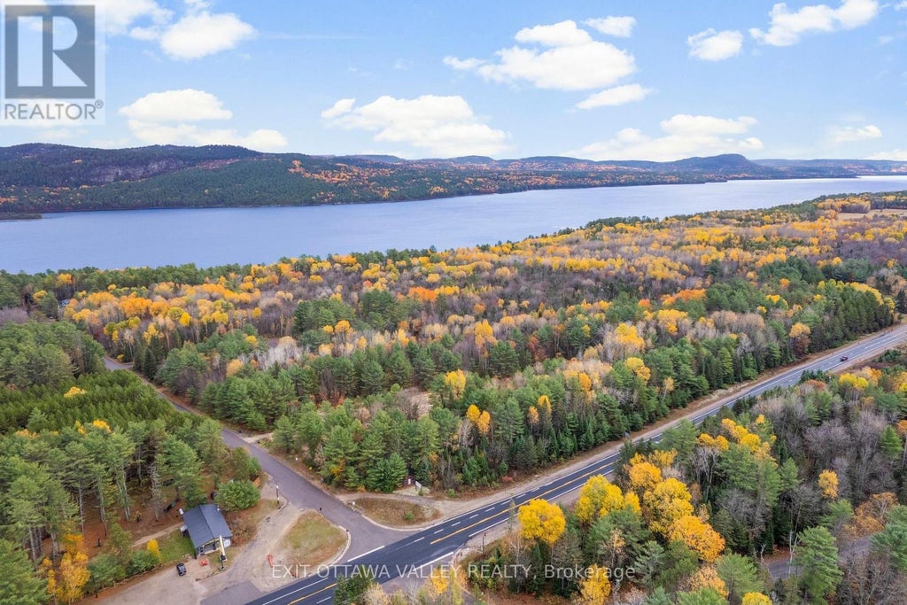 Part 12 Moose Avenue, Deep River