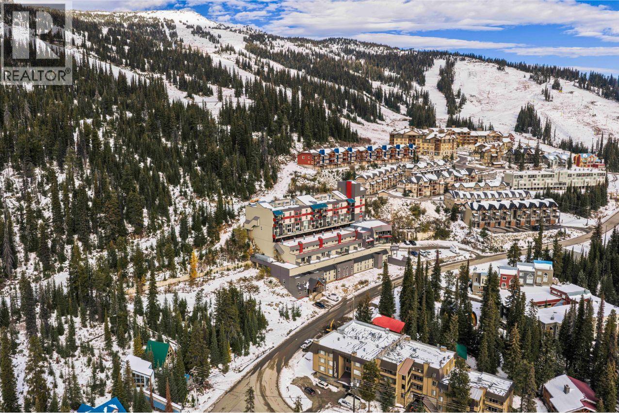 7450 Porcupine Road. Big White, British Columbia