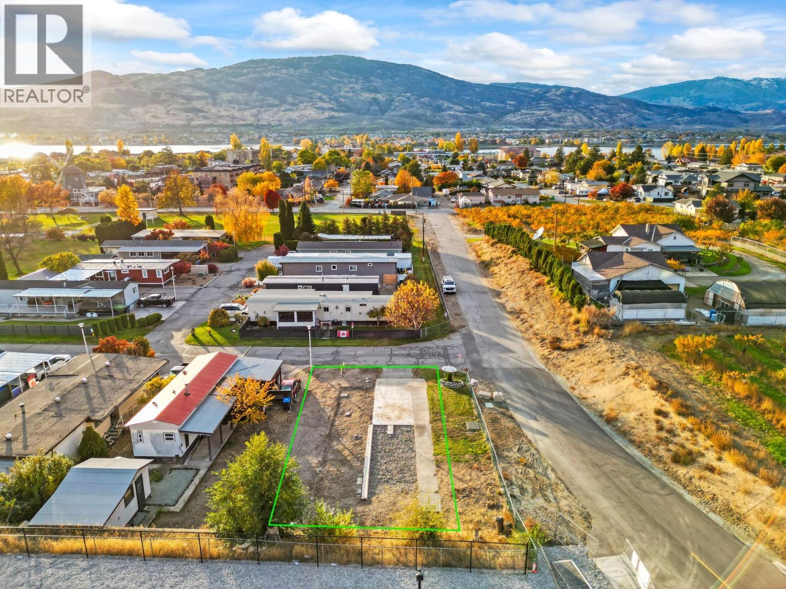 4911 Cedar Lane Unit# 30. Osoyoos, British Columbia