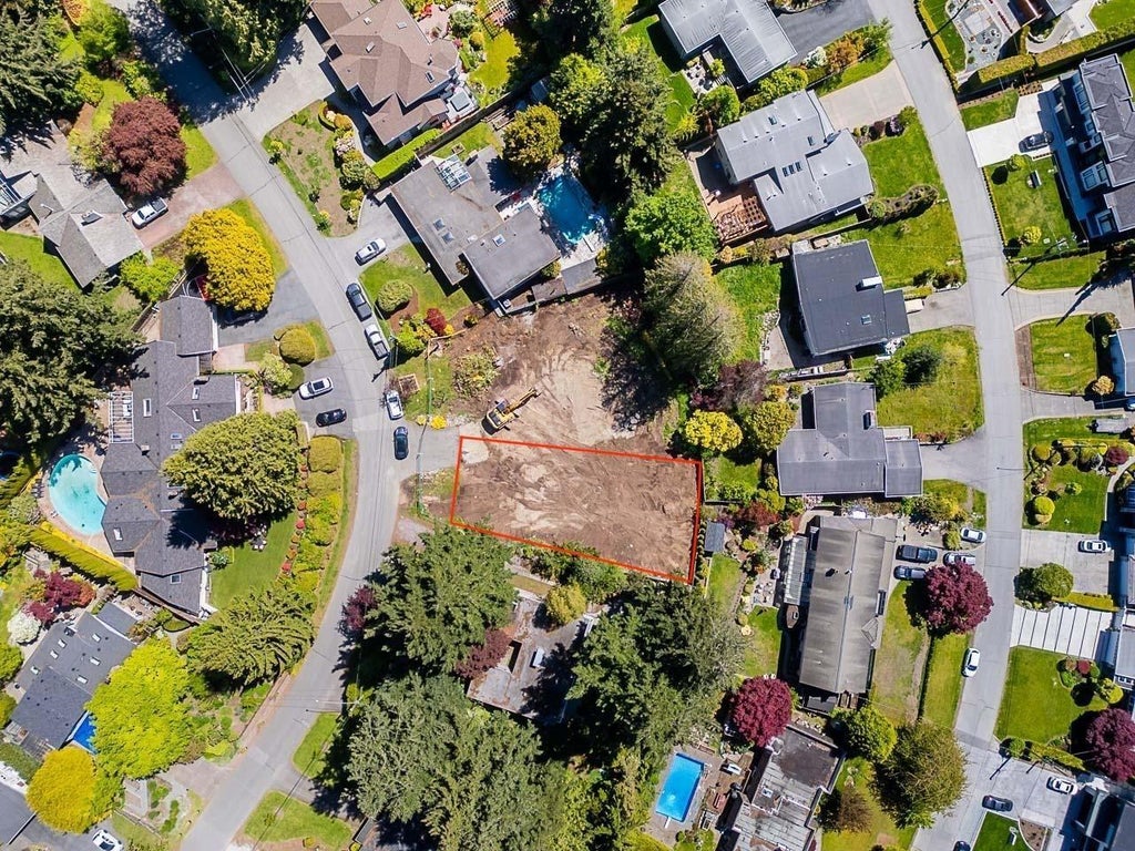 6571 Lambert Crescent, Delta