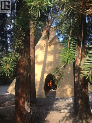 5918 Ehlers Road. Peachland, British Columbia