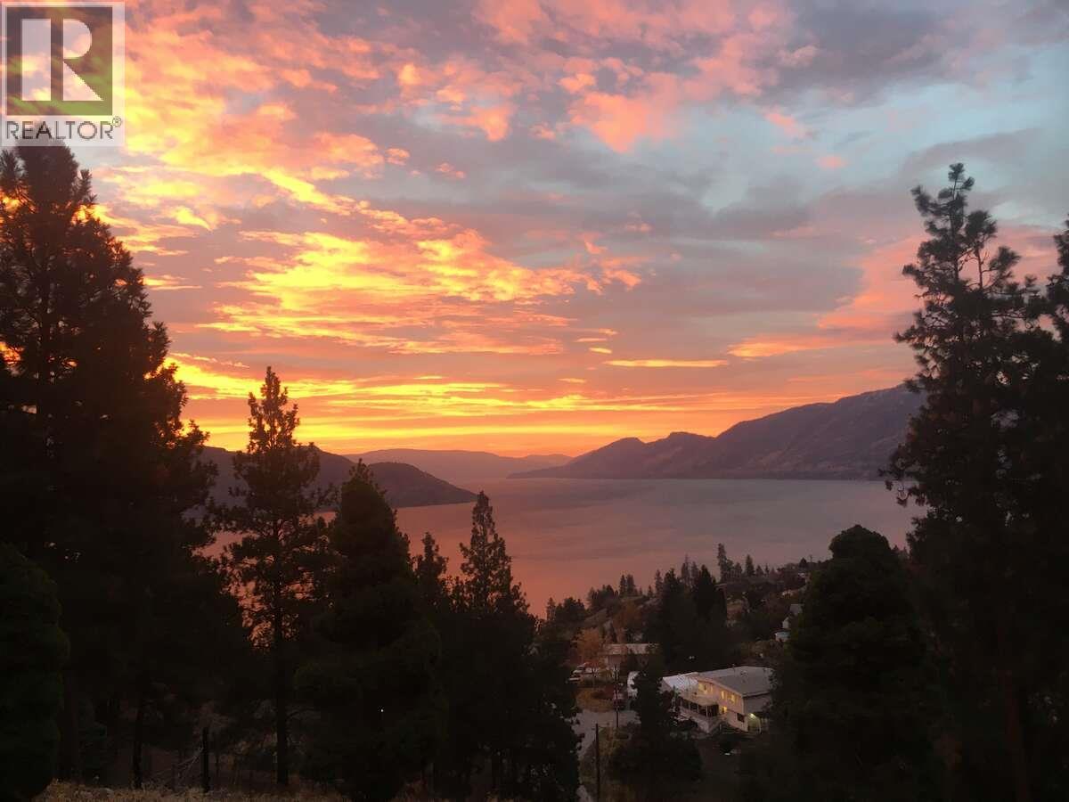 5918 Ehlers Road. Peachland, British Columbia