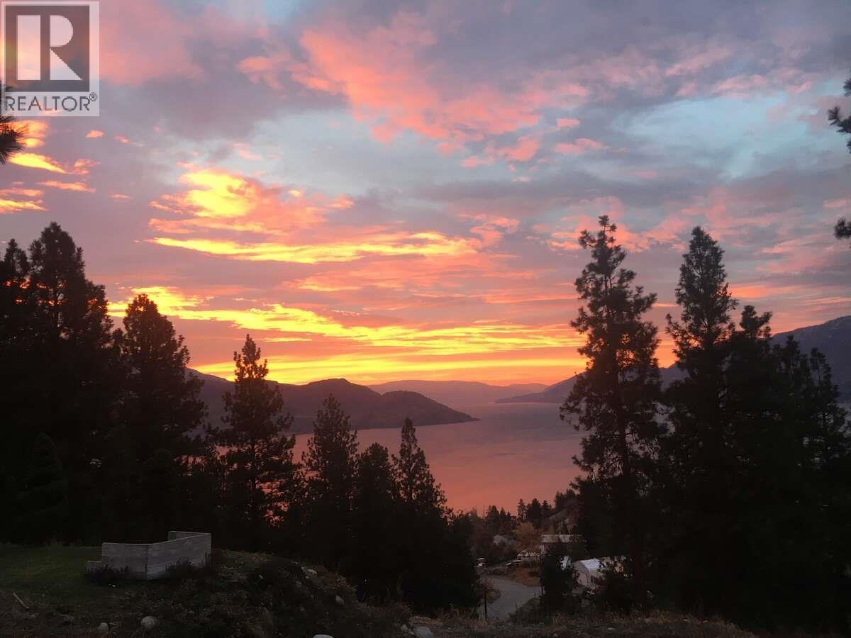 5918 Ehlers Road. Peachland, British Columbia