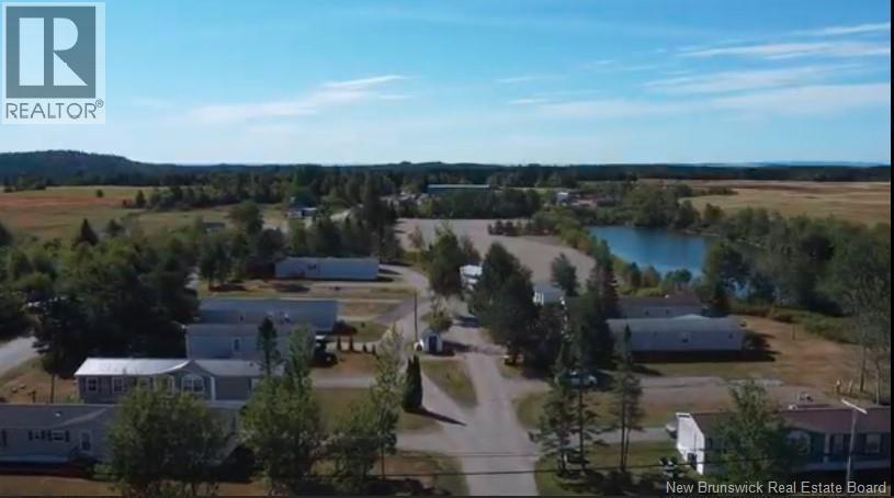 41 Lester Lane, Pennfield