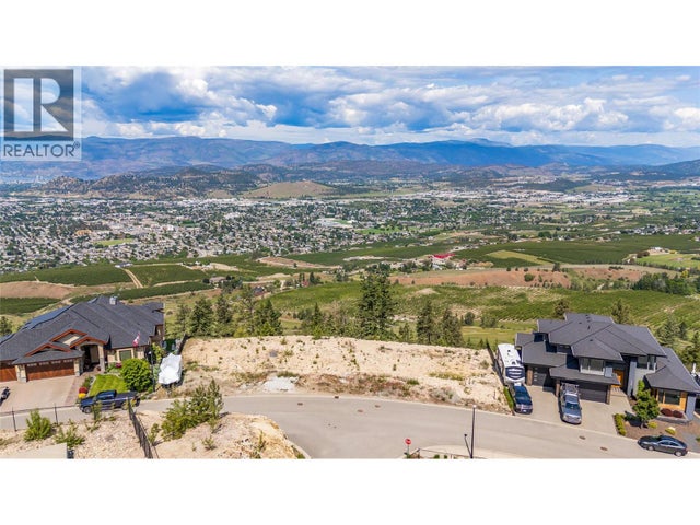 1726 Carnegie Street, Kelowna