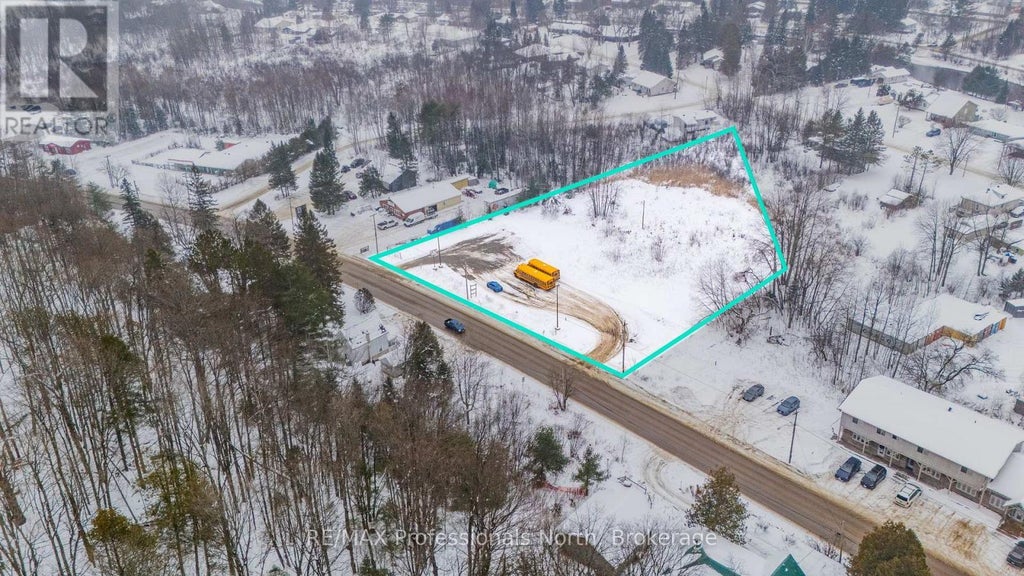 61 Bobcaygeon Road, Minden Hills (lutterworth)