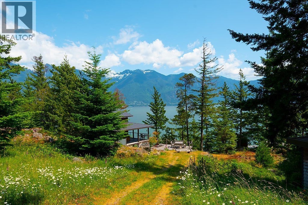 970 Mount Artaban Road, Gambier Island